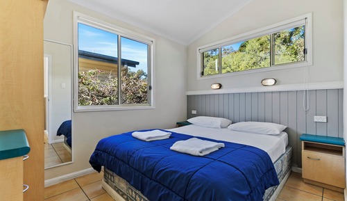 Superior 2 Bedroom Cabin - Sleeps 7