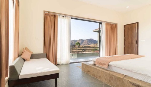 Premium Room, Balcony