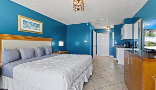 Room, 1 King Bed, Balcony, Ocean View (Oceanfront Inn Room #21)