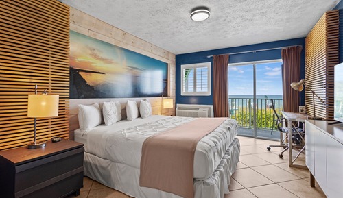 Room, 1 King Bed, Balcony, Ocean View (Oceanfront Inn Room #17)