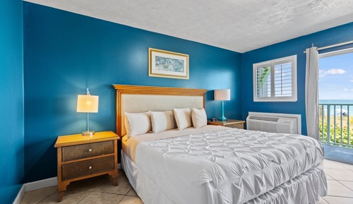 Room, 1 King Bed, Balcony, Ocean View (Oceanfront Inn Room #19)