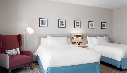Room, 2 Queen Beds, Accessible, Bathtub (Mobility & Hearing)