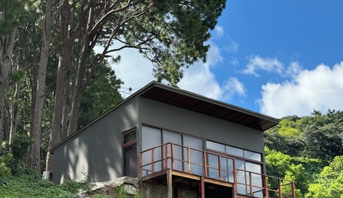 Luxury Cabin, City View