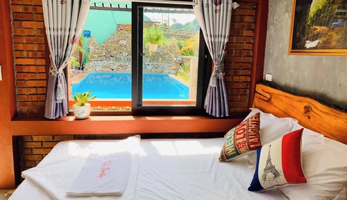 Deluxe Double Room, Pool View