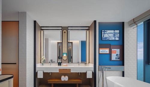 Suite, 1 King Bed, Sea View