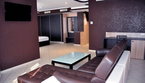 Family Suite, City View