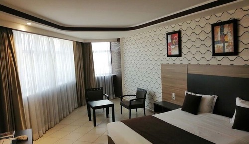 Classic Room, City View