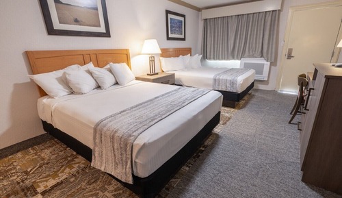 Deluxe Room With 2 Queen Beds