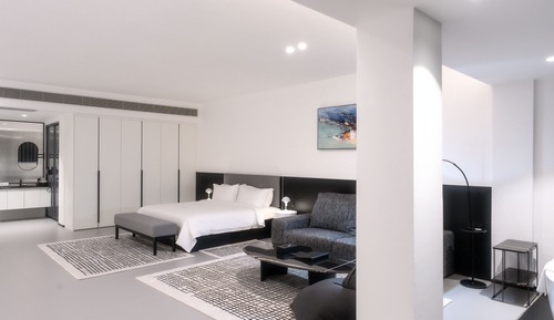 Studio Suite River View