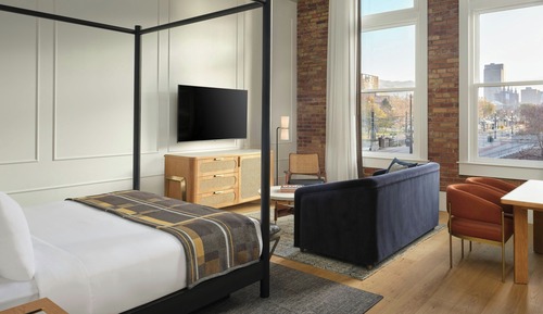 Historic, Suite, 1 King, Sofa bed, Downtown view