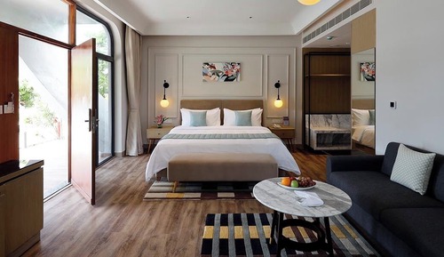 Deluxe Room, 1 King Bed (Deluxe Room)