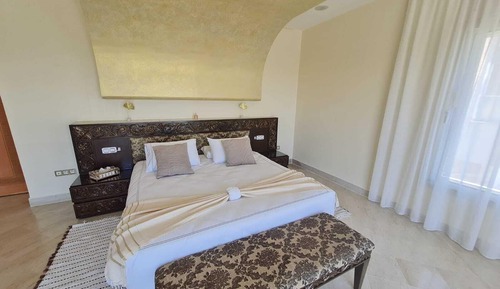 Grand Suite, Lake View