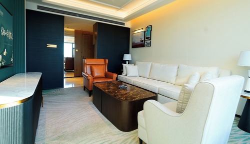 Executive Studio Suite
