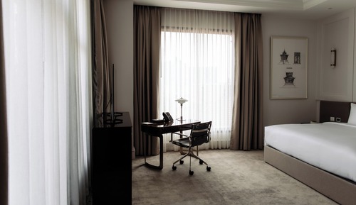 Grand Suite, 1 King Bed, Non Smoking, City View