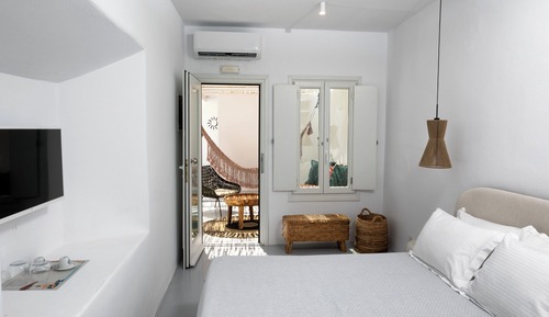 Junior Suite, Pool View