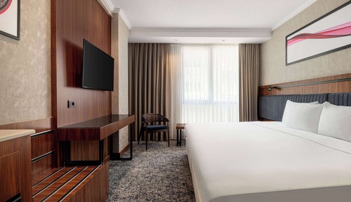 Superior Room, 1 King Bed