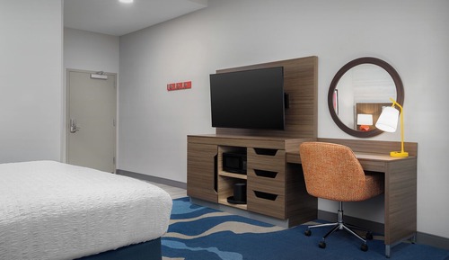 Room, 1 King Bed (with Peloton)