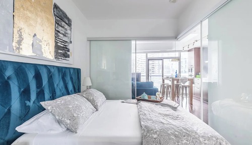 Economy Room, 1 Queen Bed, City View