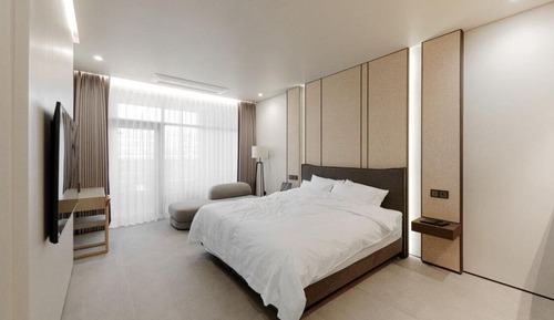 GRAND TERRACE SUITE-KING (include B.F & Heated Pool)
