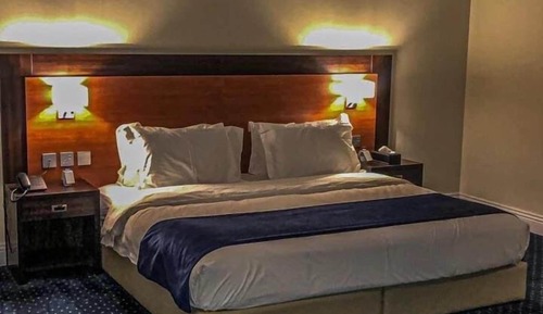 Deluxe Suite, Balcony, City View