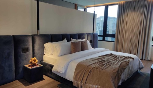 Premium Apartment, 3 Bedrooms, City View