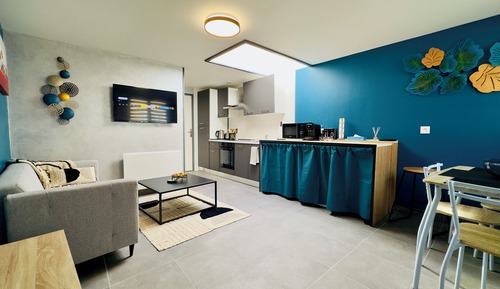 Deluxe Apartment