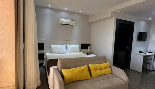 Family Room, Garden View