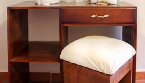 Superior Room, 1 King Bed, Private Bathroom