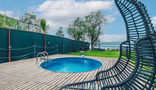 Deluxe Suite, Lake View
