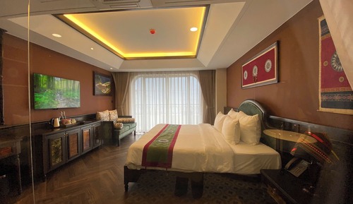 Superior Double Room (2nd Floor)