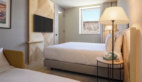 Studio (2 Ad + 1 Ch)