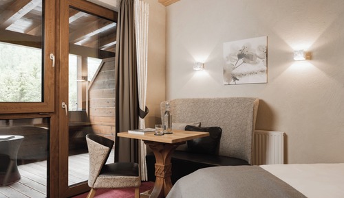Deluxe Double Room, Balcony, Mountain View