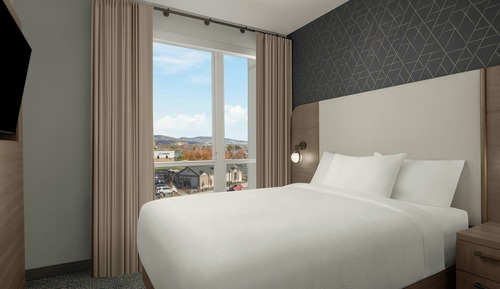 Studio Suite, 1 Bedroom, Non Smoking, City View (Mobility Accessible, Tub)