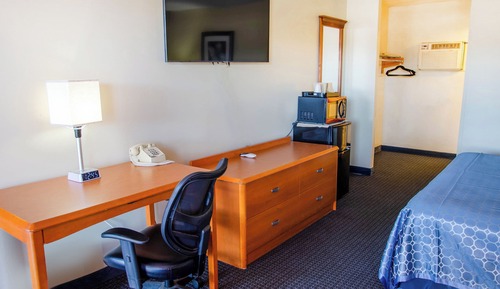 Single Room, 1 King Bed, Non Smoking