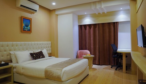 Deluxe Single Room, City View