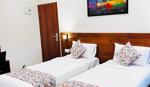 Deluxe Double or Twin Room, City View