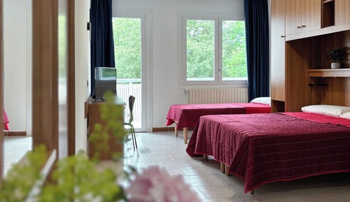 Triple Room, Kitchen, City View
