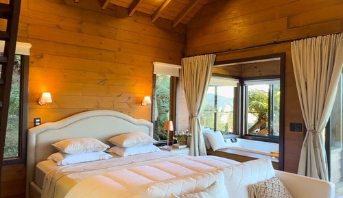 Romantic Chalet, 2 Bedrooms, Non Smoking