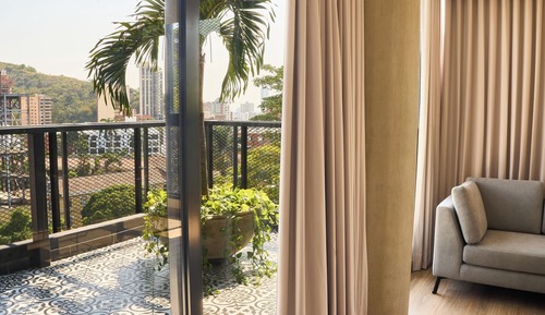 Elite Studio Suite, City View