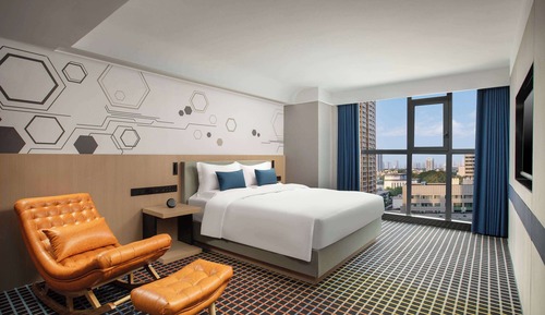 Deluxe Suite, 1 King Bed, Non Smoking