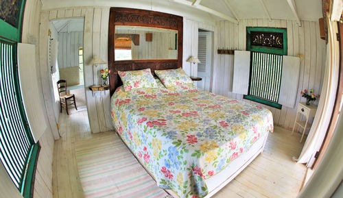 Romantic Cabin