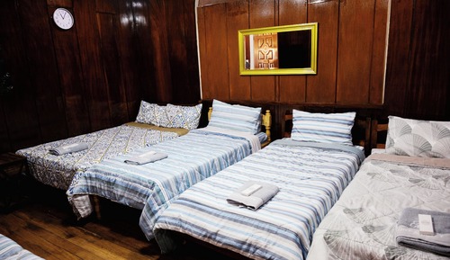 Family Room, Multiple Beds