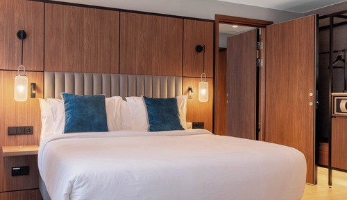 Room, 1 Queen Bed (Cosy, Free Spa Access)