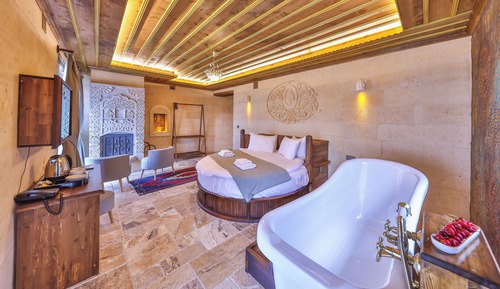 Premium Room, 1 Queen Bed, Non Smoking, Hot Tub