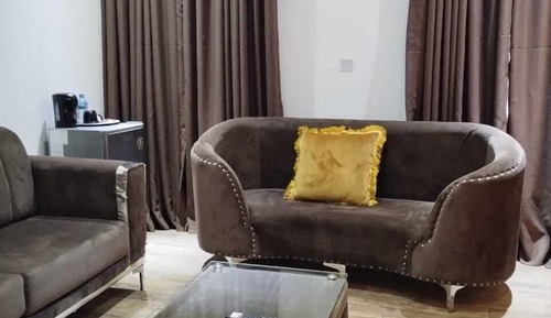 Executive Suite, City View