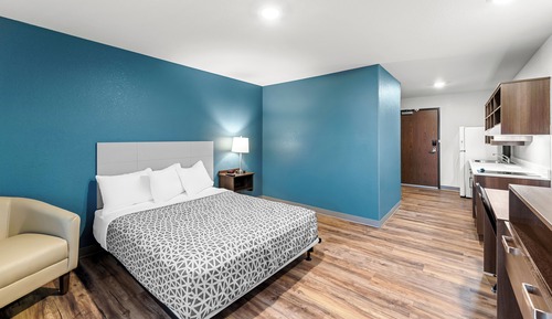 Suite, 1 Queen Bed, Accessible, Non Smoking