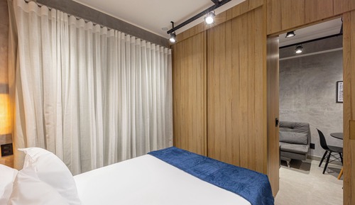 Deluxe Studio, City View