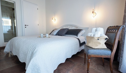 Room, 1 Queen Bed, Lake View