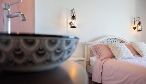 Room, 1 Queen Bed, Lake View
