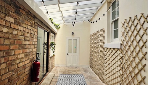 Apartment, Patio (Pet friendly)